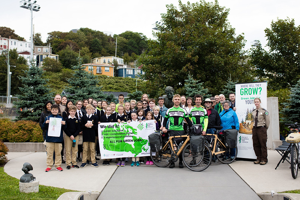 Group shot of Green Ride supporters