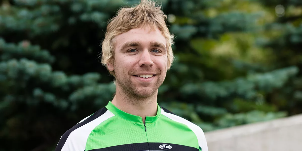 zac wagman headshot