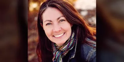 dawn carr headshot