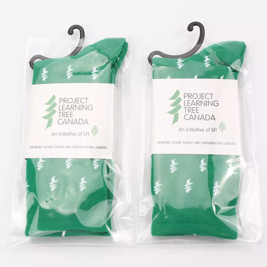 socks-packaging-2.jpg socks in packaging