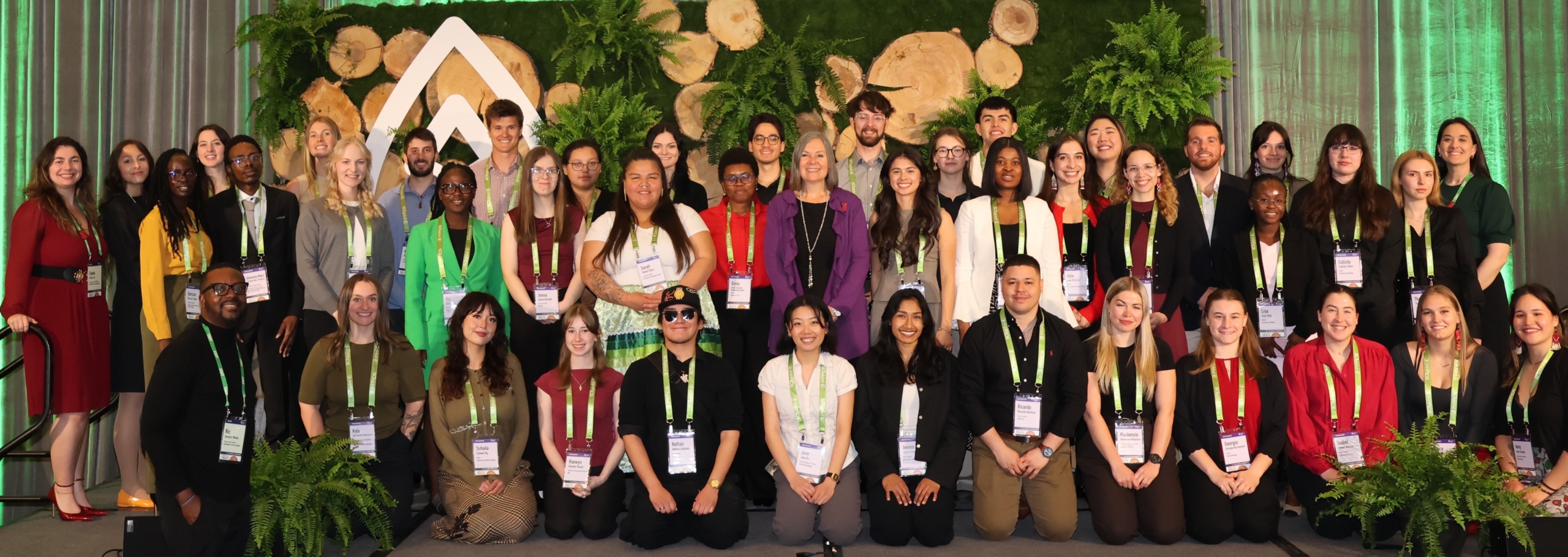 Thanks to the support of our generous sponsors, SFI welcomed a delegation of over 40 students and young professionals. Delegates had the opportunity to build new meaningful connections and enhance their skills through professional development.